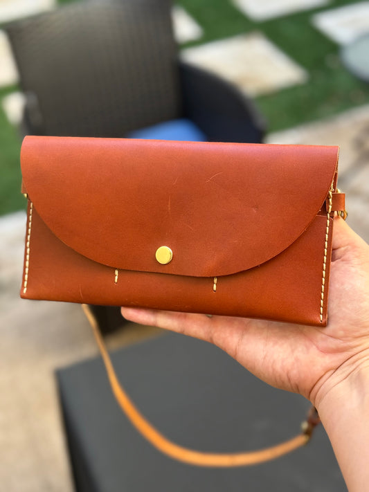The Duchess Clutch — Brown