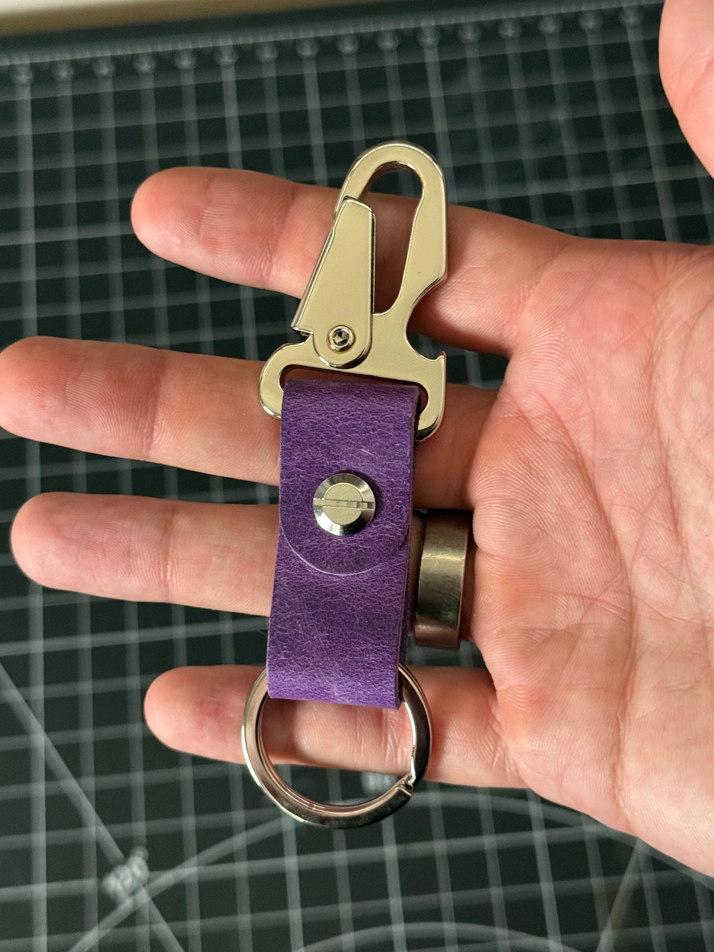 Retriever – Purple Distressed Italian Leather Keychain
