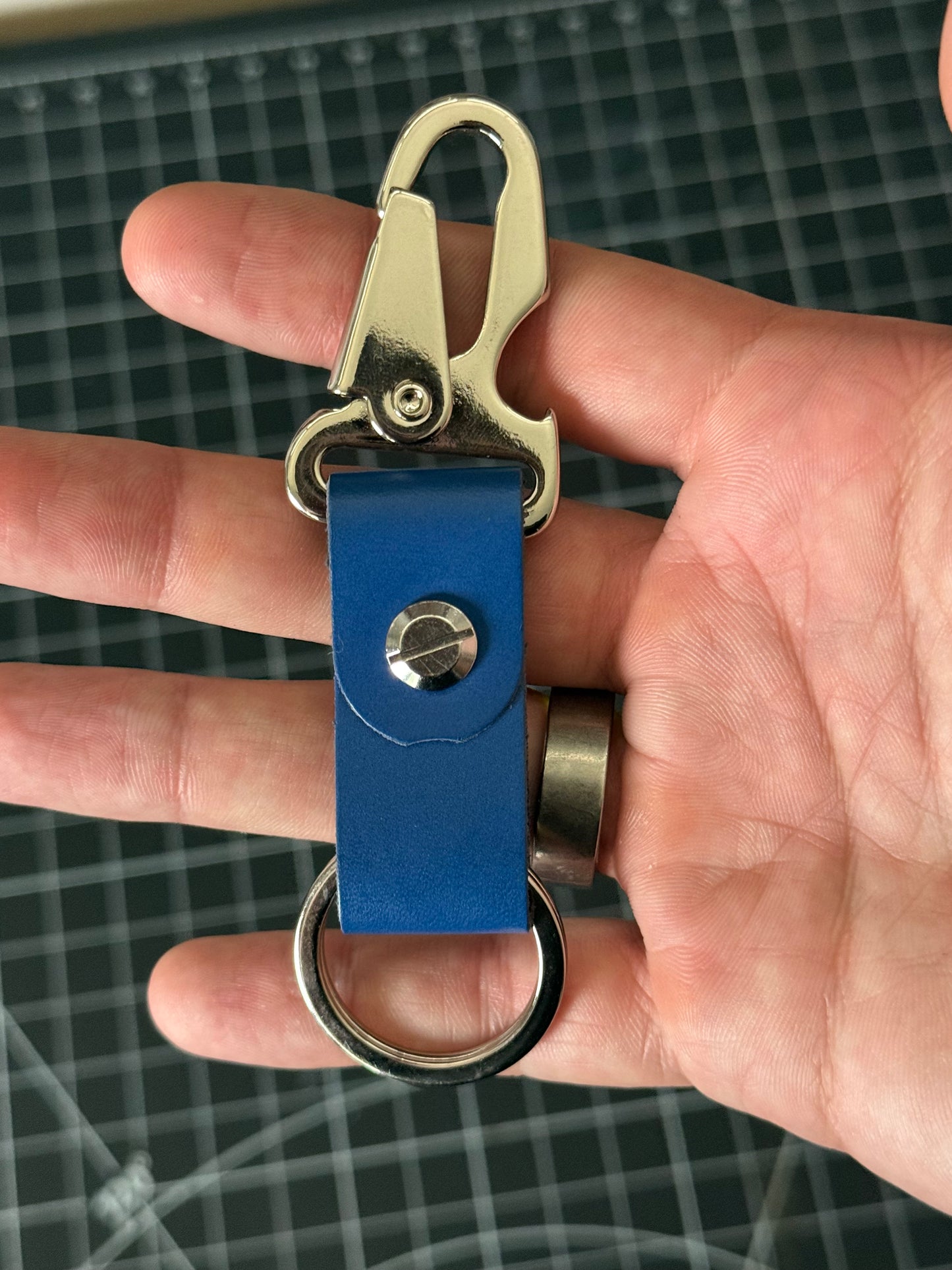 Retriever – Blue Italian Leather Keychain